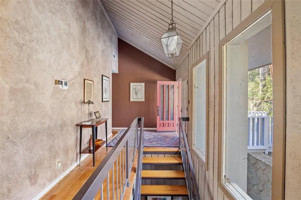 6500 River Chase Circle Nw, Sandy Springs, Georgia 30328, 4 Bedrooms Bedrooms, ,3 BathroomsBathrooms,Residential,Sold,6500 River Chase Circle Nw,7000489