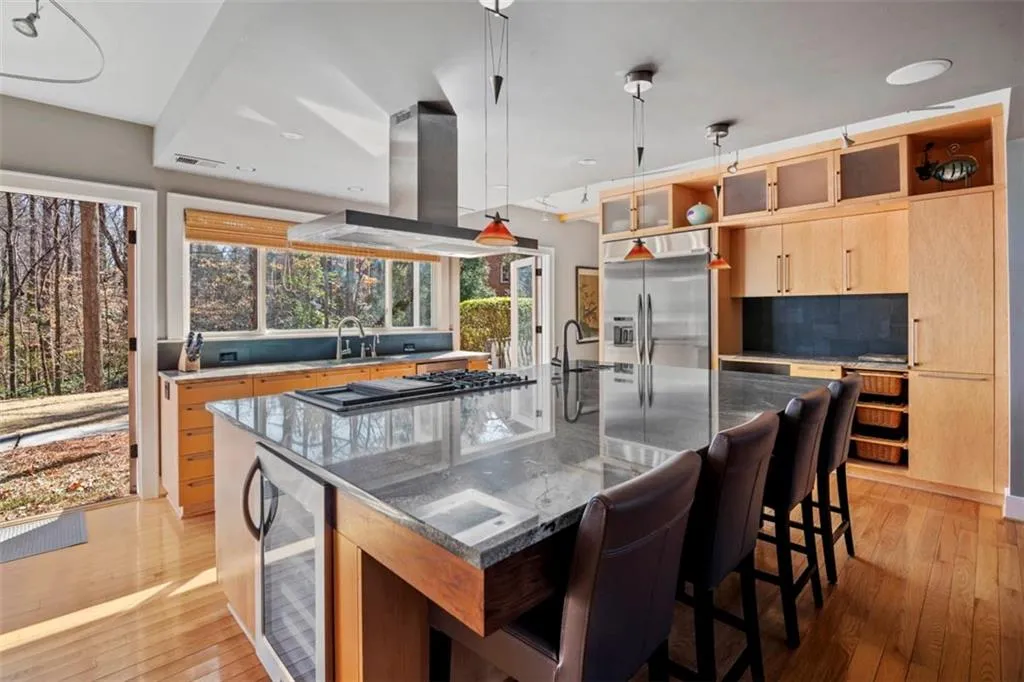 6500 River Chase Circle Nw, Sandy Springs, Georgia 30328, 4 Bedrooms Bedrooms, ,3 BathroomsBathrooms,Residential,Sold,6500 River Chase Circle Nw,7000489