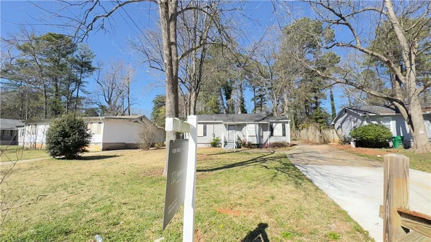 4262 Lindsey Drive, Decatur, Georgia 30035