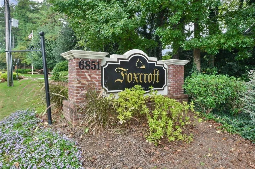 6851 Roswell Road Unit E-4, Atlanta, Georgia 30328, 3 Bedrooms Bedrooms, ,2 BathroomsBathrooms,Residential,For Sale,6851 Roswell Road Unit E-4,7624461