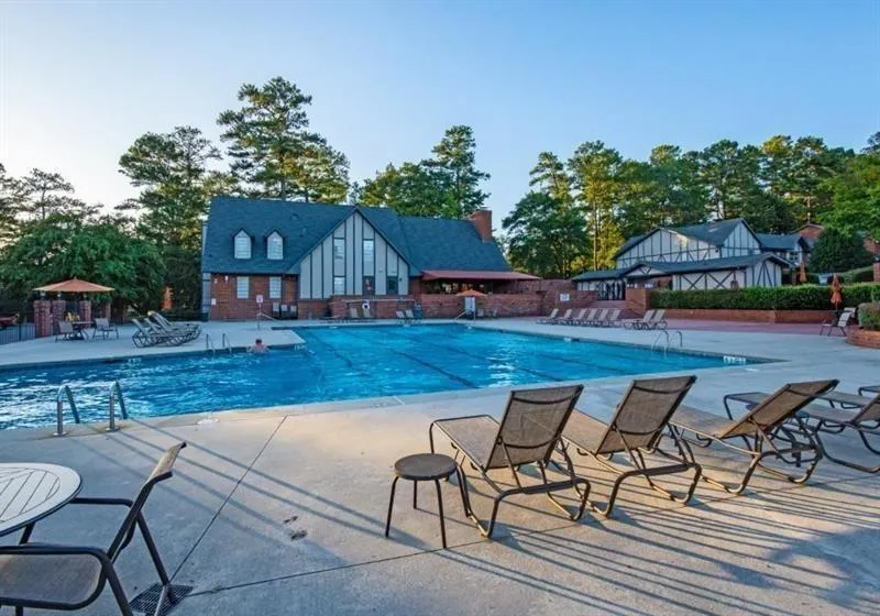 6851 Roswell Road Unit E-4, Atlanta, Georgia 30328, 3 Bedrooms Bedrooms, ,2 BathroomsBathrooms,Residential,For Sale,6851 Roswell Road Unit E-4,7624461