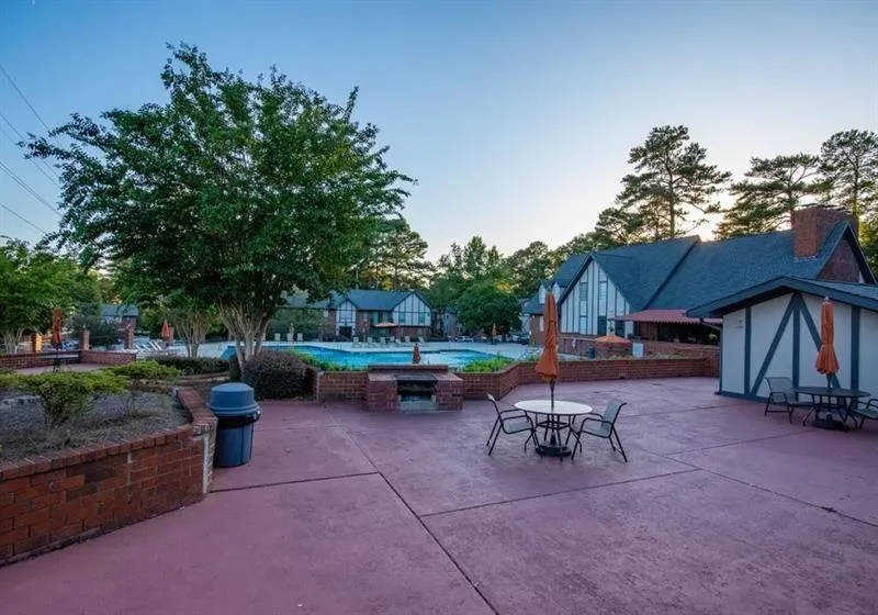 6851 Roswell Road Unit E-4, Atlanta, Georgia 30328, 3 Bedrooms Bedrooms, ,2 BathroomsBathrooms,Residential,For Sale,6851 Roswell Road Unit E-4,7624461