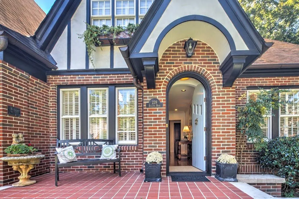 239 Bolling Road Ne, Atlanta, Georgia 30305, 4 Bedrooms Bedrooms, ,3 BathroomsBathrooms,Residential,Sold,239 Bolling Road Ne,5762192