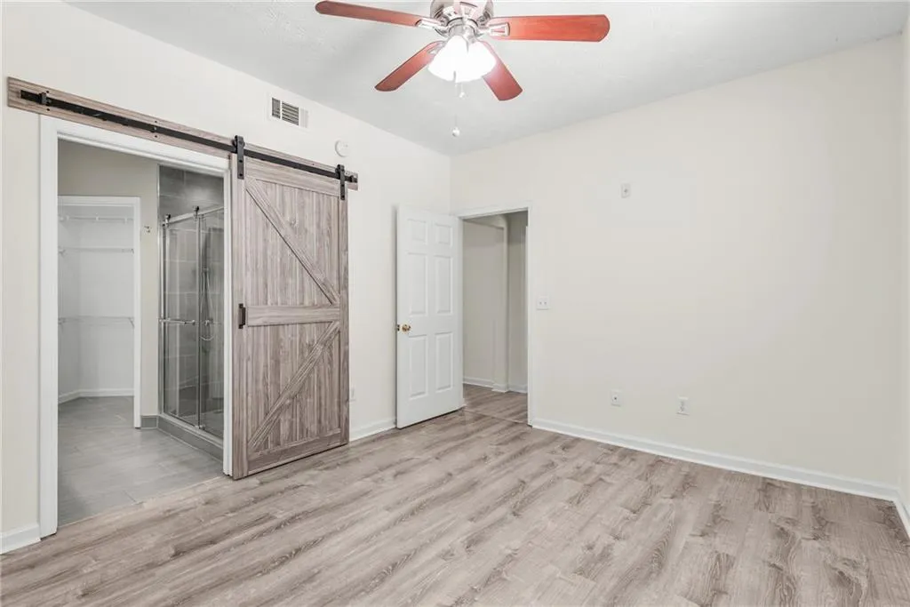 5559 Glenridge Drive Unit 1109, Sandy Springs, Georgia 30342, 2 Bedrooms Bedrooms, ,2 BathroomsBathrooms,Residential,Sold,5559 Glenridge Drive Unit 1109,7207660