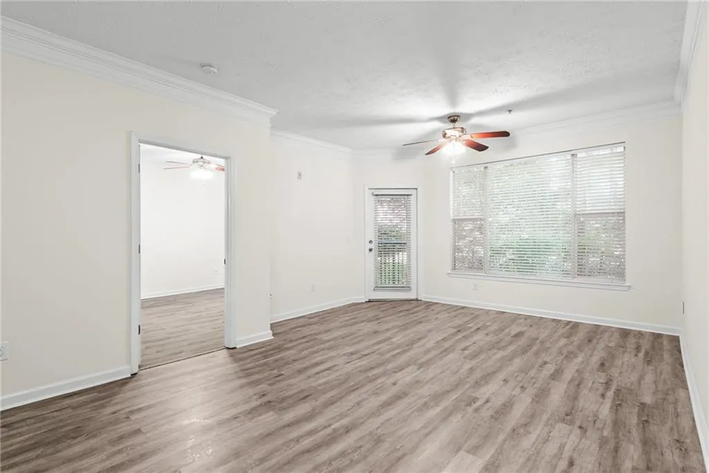 5559 Glenridge Drive Unit 1109, Sandy Springs, Georgia 30342, 2 Bedrooms Bedrooms, ,2 BathroomsBathrooms,Residential,Sold,5559 Glenridge Drive Unit 1109,7207660