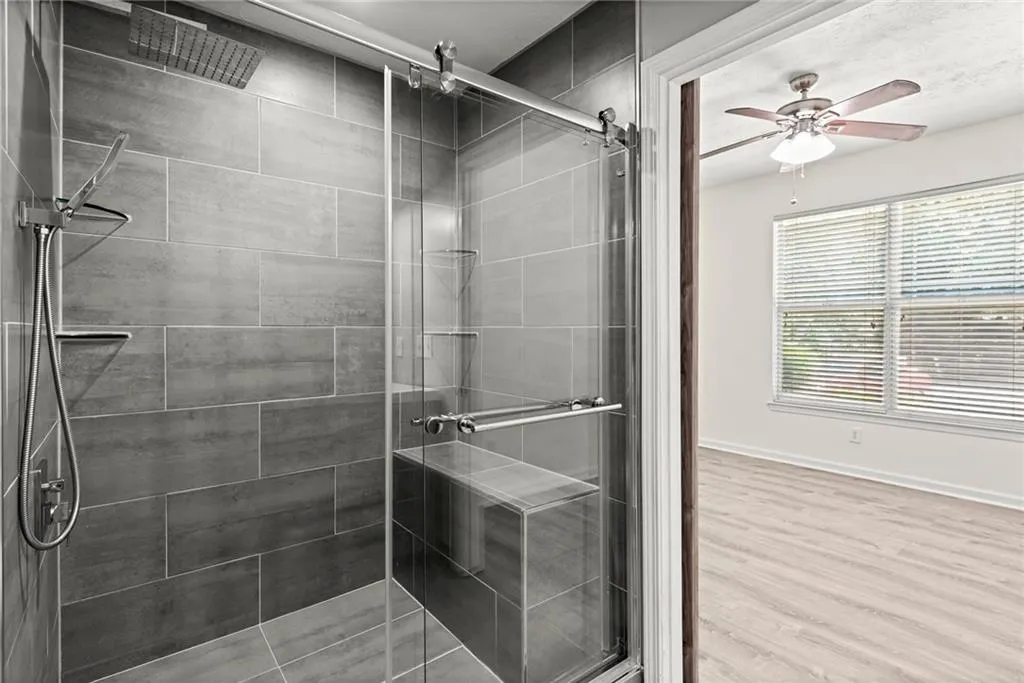 5559 Glenridge Drive Unit 1109, Sandy Springs, Georgia 30342, 2 Bedrooms Bedrooms, ,2 BathroomsBathrooms,Residential,Sold,5559 Glenridge Drive Unit 1109,7207660