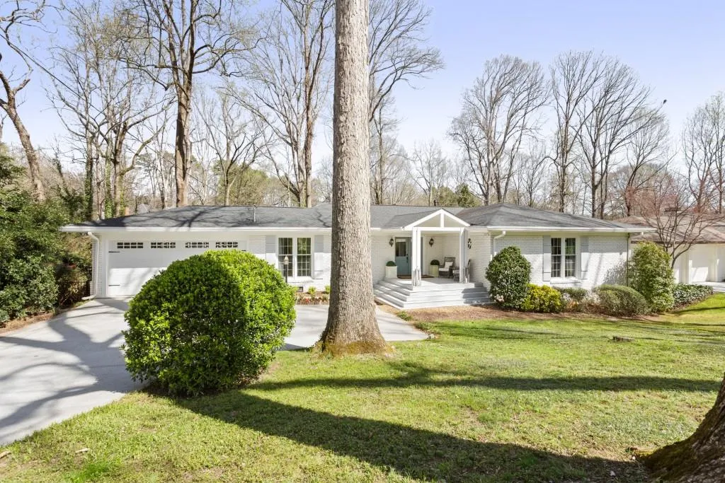 400 Franklin Road, Atlanta, Georgia 30342, 4 Bedrooms Bedrooms, ,3 BathroomsBathrooms,Residential,Sold,400 Franklin Road,7020090