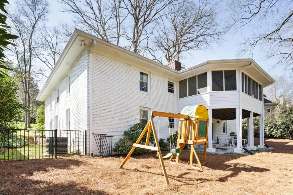 400 Franklin Road, Atlanta, Georgia 30342, 4 Bedrooms Bedrooms, ,3 BathroomsBathrooms,Residential,Sold,400 Franklin Road,7020090