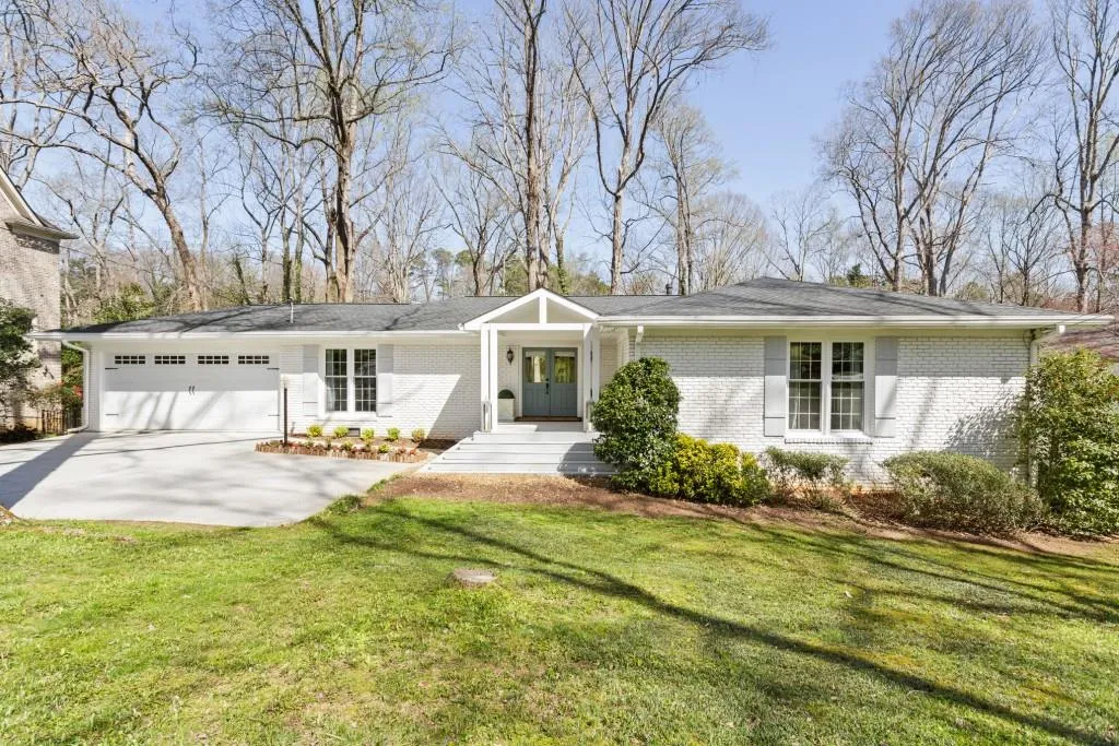 400 Franklin Road, Atlanta, Georgia 30342, 4 Bedrooms Bedrooms, ,3 BathroomsBathrooms,Residential,Sold,400 Franklin Road,7020090