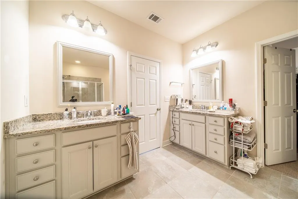 103 Newcomb Court, Atlanta, Georgia 30328, 3 Bedrooms Bedrooms, ,3 BathroomsBathrooms,Residential,Sold,103 Newcomb Court,7191926
