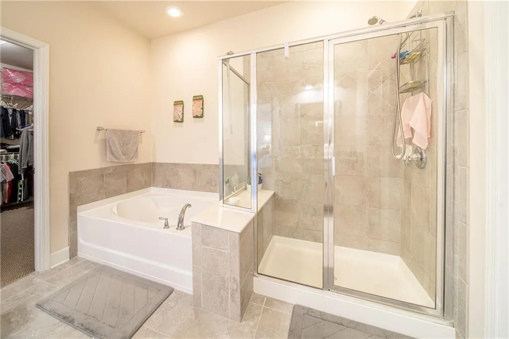 103 Newcomb Court, Atlanta, Georgia 30328, 3 Bedrooms Bedrooms, ,3 BathroomsBathrooms,Residential,Sold,103 Newcomb Court,7191926