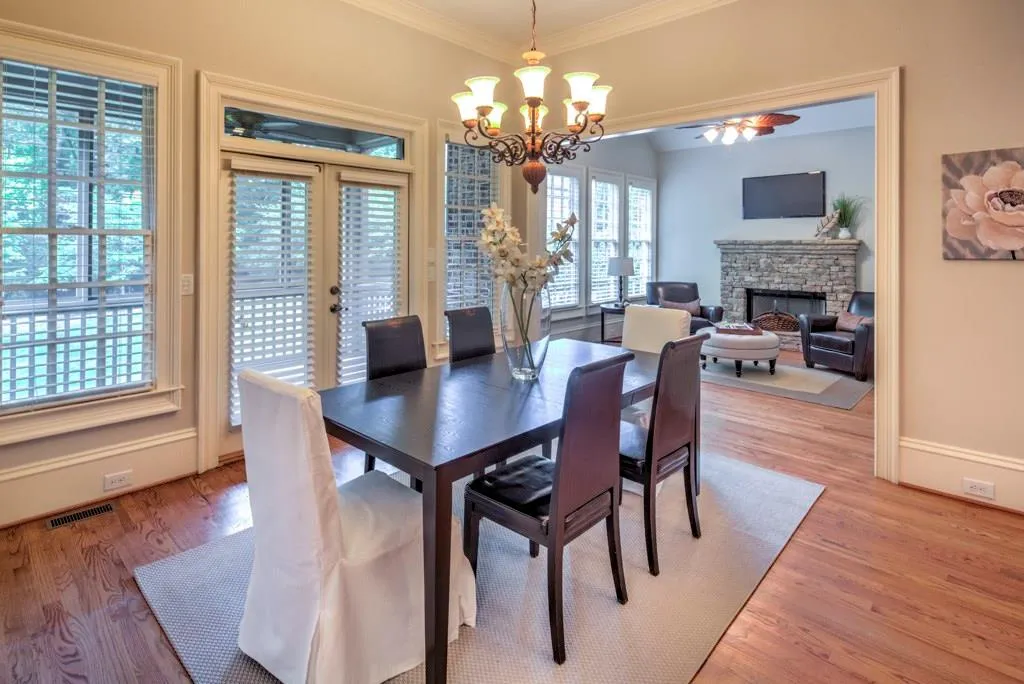 612 Windsor Parkway, Atlanta, Georgia 30342, 5 Bedrooms Bedrooms, ,5 BathroomsBathrooms,Residential,Sold,612 Windsor Parkway,5806597