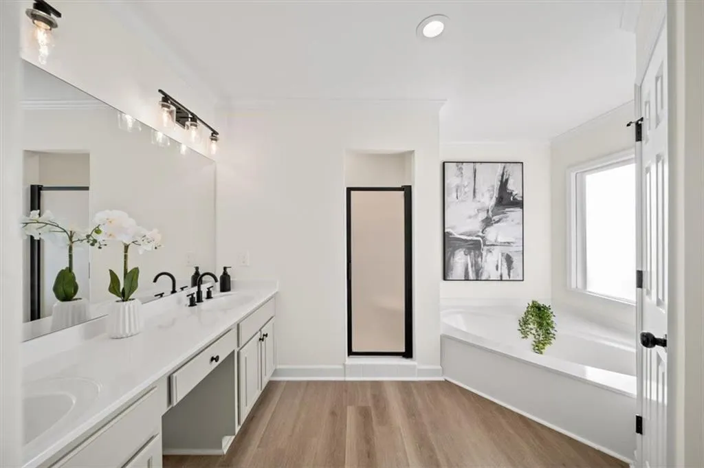 Ensuite Primary Bath