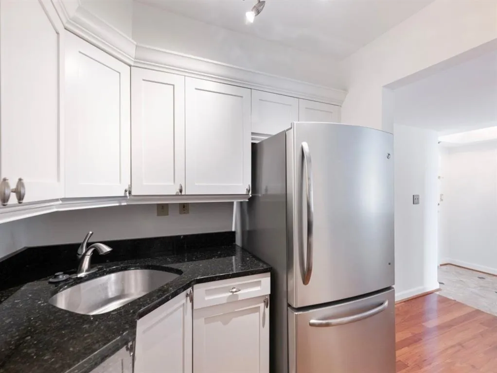 2870 Pharr Court South Nw Unit 1405, Atlanta, Georgia 30305, 2 Bedrooms Bedrooms, ,2 BathroomsBathrooms,Residential,For Sale,2870 Pharr Court South Nw Unit 1405,7585330