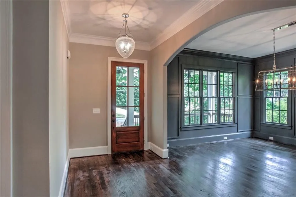 2566 Ashford Road Ne, Brookhaven, Georgia 30319, 5 Bedrooms Bedrooms, ,4 BathroomsBathrooms,Residential,Sold,2566 Ashford Road Ne,6011800