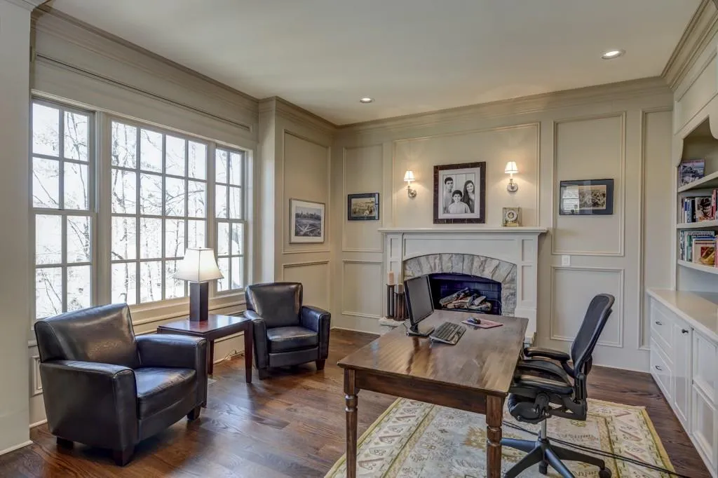 692 Londonberry Road Nw, Atlanta, Georgia 30327, 6 Bedrooms Bedrooms, ,6 BathroomsBathrooms,Residential,Sold,692 Londonberry Road Nw,5809675