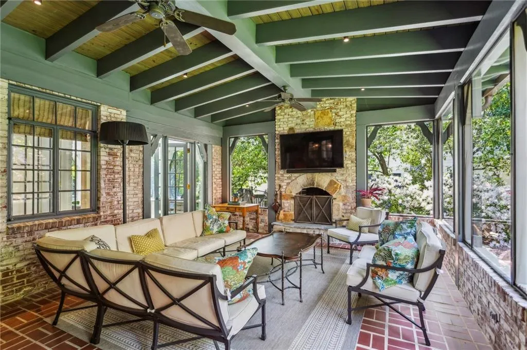 2648 Rivers Road Nw, Atlanta, Georgia 30305, 5 Bedrooms Bedrooms, ,4 BathroomsBathrooms,Residential,For Sale,2648 Rivers Road Nw,7560677