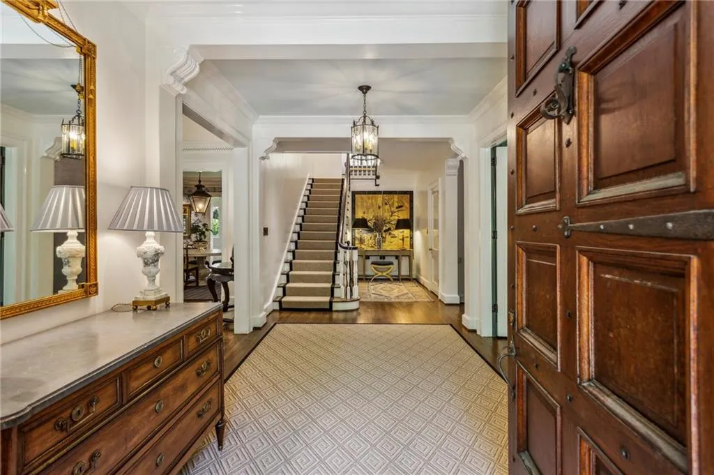 2648 Rivers Road Nw, Atlanta, Georgia 30305, 5 Bedrooms Bedrooms, ,4 BathroomsBathrooms,Residential,For Sale,2648 Rivers Road Nw,7560677