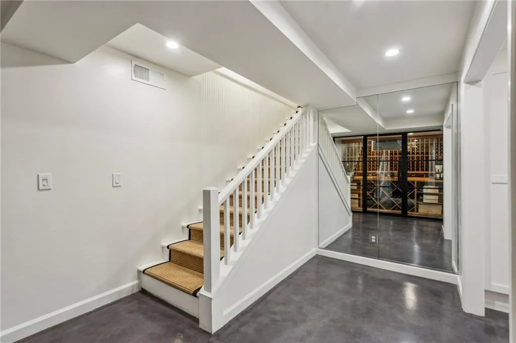 2648 Rivers Road Nw, Atlanta, Georgia 30305, 5 Bedrooms Bedrooms, ,4 BathroomsBathrooms,Residential,For Sale,2648 Rivers Road Nw,7560677