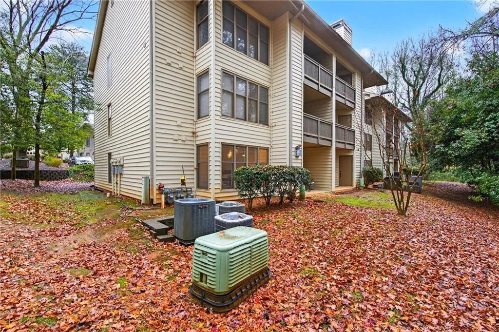 710 Garden Court, Atlanta, Georgia 30328, 2 Bedrooms Bedrooms, ,2 BathroomsBathrooms,Residential,For Sale,710 Garden Court,7692193