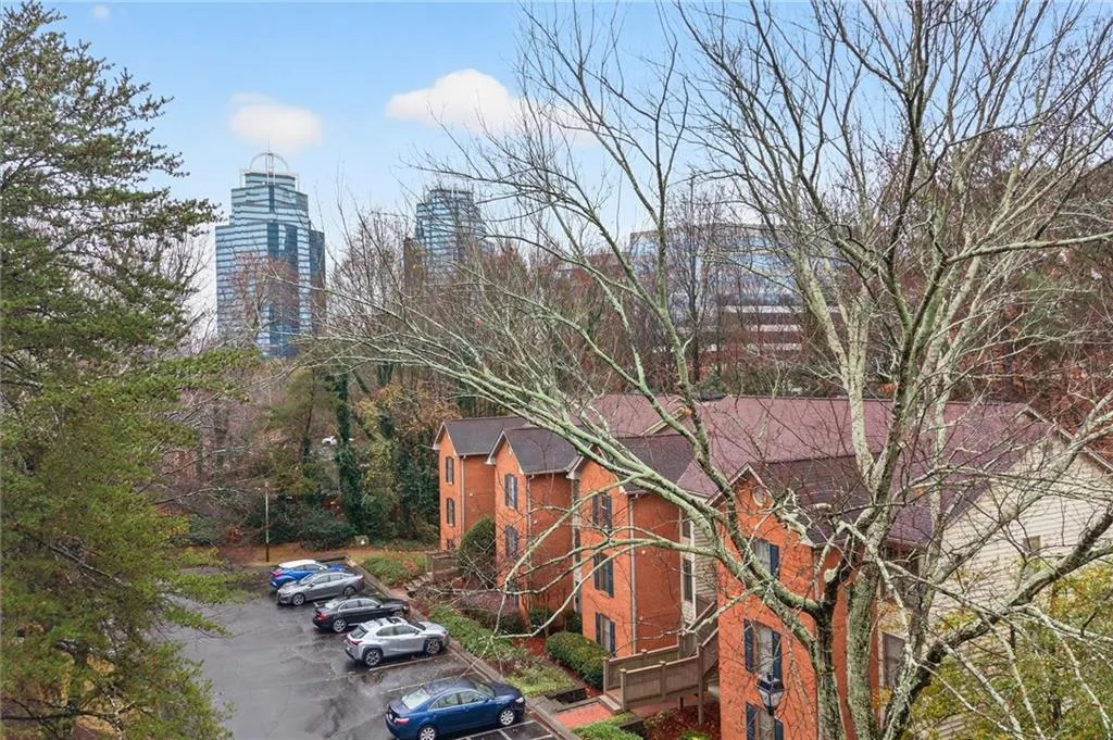 710 Garden Court, Atlanta, Georgia 30328, 2 Bedrooms Bedrooms, ,2 BathroomsBathrooms,Residential,Sold,710 Garden Court,7692193