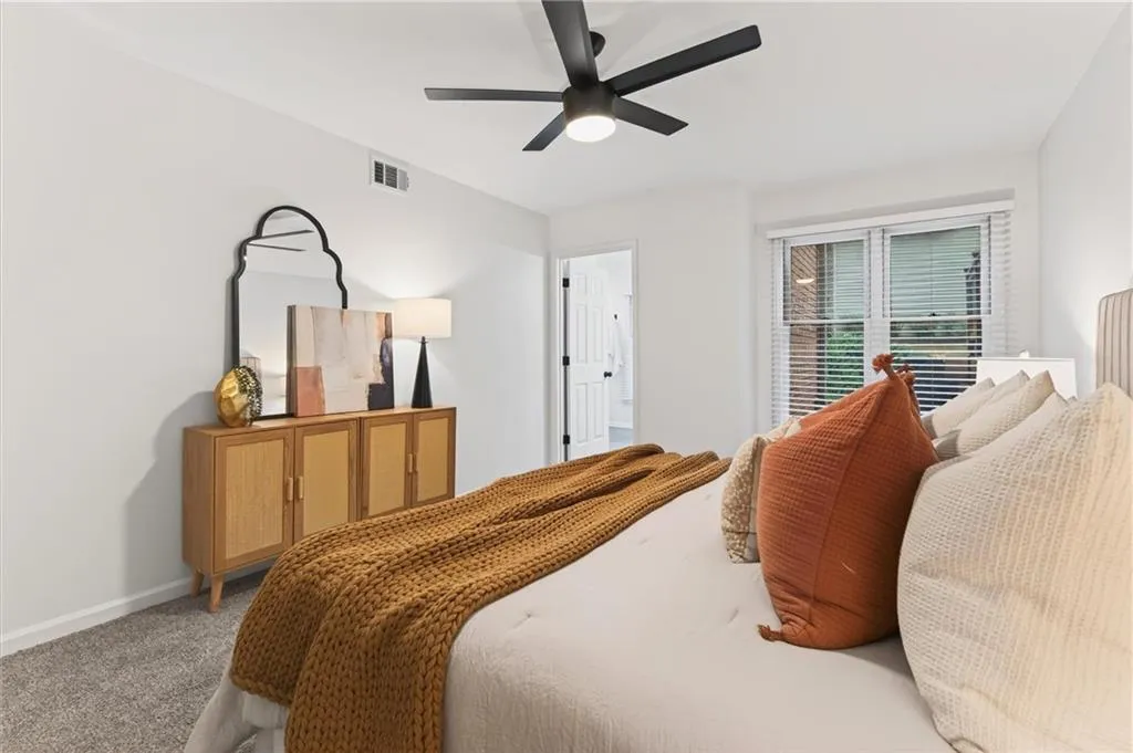 710 Garden Court, Atlanta, Georgia 30328, 2 Bedrooms Bedrooms, ,2 BathroomsBathrooms,Residential,For Sale,710 Garden Court,7692193