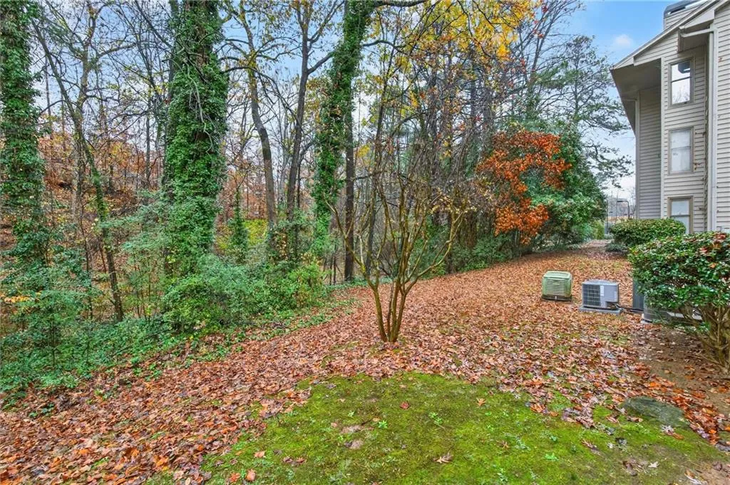 710 Garden Court, Atlanta, Georgia 30328, 2 Bedrooms Bedrooms, ,2 BathroomsBathrooms,Residential,For Sale,710 Garden Court,7692193