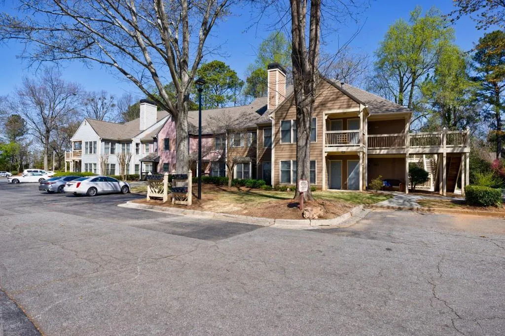 610 Abingdon Way, Atlanta, Georgia 30328, 2 Bedrooms Bedrooms, ,2 BathroomsBathrooms,Residential,Sold,610 Abingdon Way,7357510