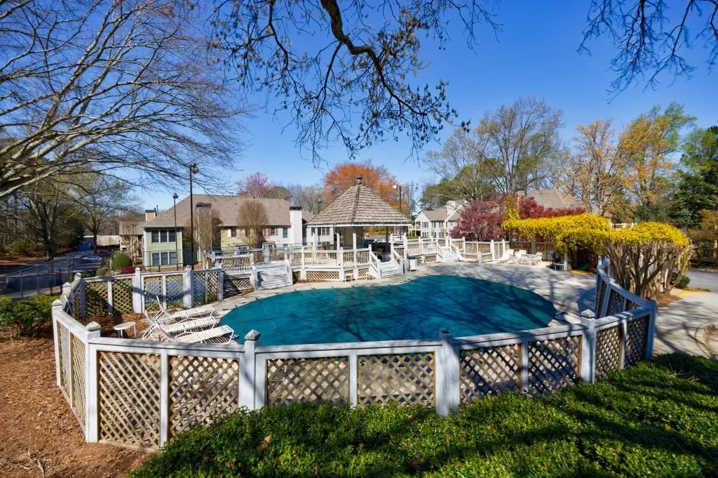 610 Abingdon Way, Atlanta, Georgia 30328, 2 Bedrooms Bedrooms, ,2 BathroomsBathrooms,Residential,Sold,610 Abingdon Way,7357510