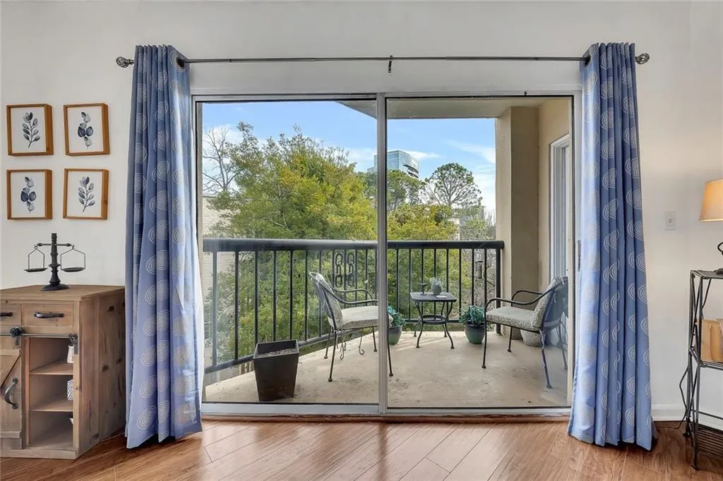 1 Biscayne Drive Nw Unit 302, Atlanta, Georgia 30309, 1 Bedroom Bedrooms, 0 ,1 BathroomBathrooms,Residential,For Sale,1 Biscayne Drive Nw Unit 302,7712016