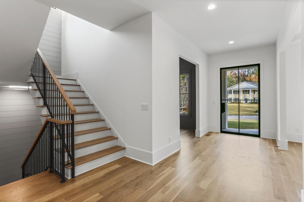 5895 Riverwood Drive, Sandy Springs, Georgia 30328, 5 Bedrooms Bedrooms, ,5 BathroomsBathrooms,Residential,Sold,5895 Riverwood Drive,7201318