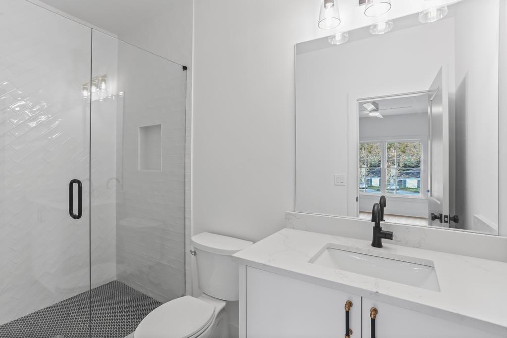 5895 Riverwood Drive, Sandy Springs, Georgia 30328, 5 Bedrooms Bedrooms, ,5 BathroomsBathrooms,Residential,Sold,5895 Riverwood Drive,7201318