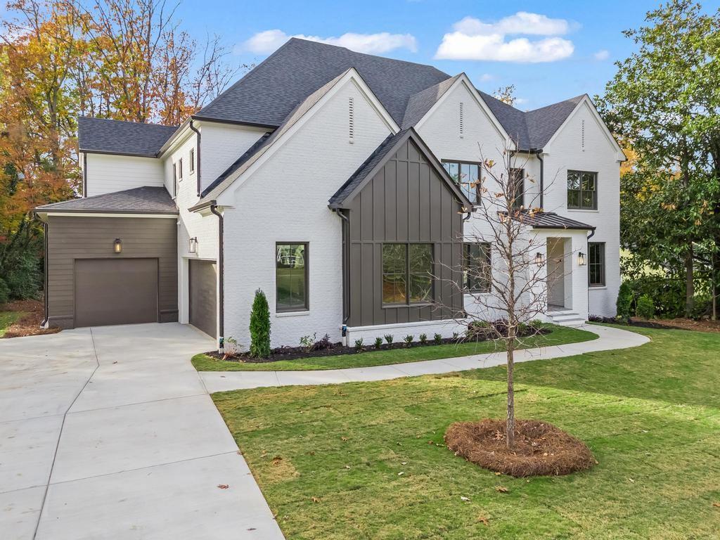 5895 Riverwood Drive, Sandy Springs, Georgia 30328, 5 Bedrooms Bedrooms, ,5 BathroomsBathrooms,Residential,Sold,5895 Riverwood Drive,7201318