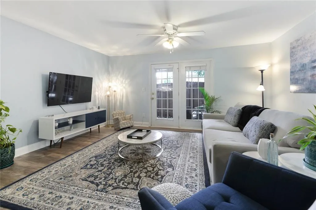 406 Brighton Point, Sandy Springs, Georgia 30328, 2 Bedrooms Bedrooms, ,2 BathroomsBathrooms,Residential,Sold,406 Brighton Point,6775009