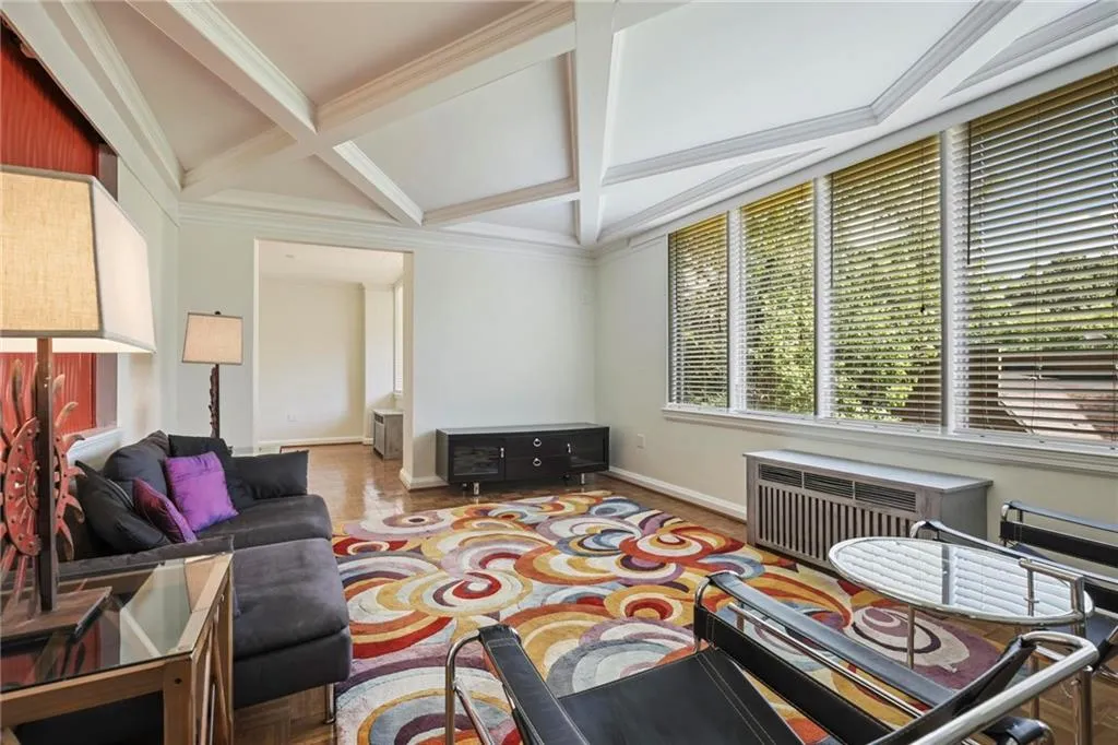 2637 Peachtree Road Ne Unit 407, Atlanta, Georgia 30305, 2 Bedrooms Bedrooms, ,3 BathroomsBathrooms,Residential,For Sale,2637 Peachtree Road Ne Unit 407,7558043