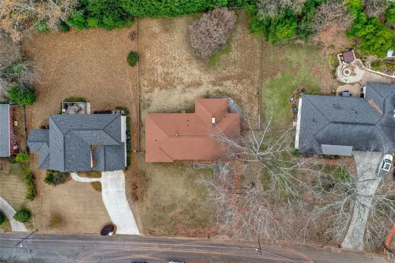 5900 Brookgreen Road, Sandy Springs, Georgia 30328, 3 Bedrooms Bedrooms, ,3 BathroomsBathrooms,Residential,Sold,5900 Brookgreen Road,6652048