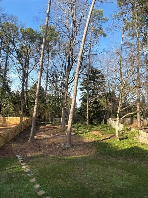 1192 Kingsley Circle Ne, Atlanta, Georgia 30324, 2 Bedrooms Bedrooms, 0 ,1 BathroomBathrooms,Land,For Sale,1192 Kingsley Circle Ne,7800482