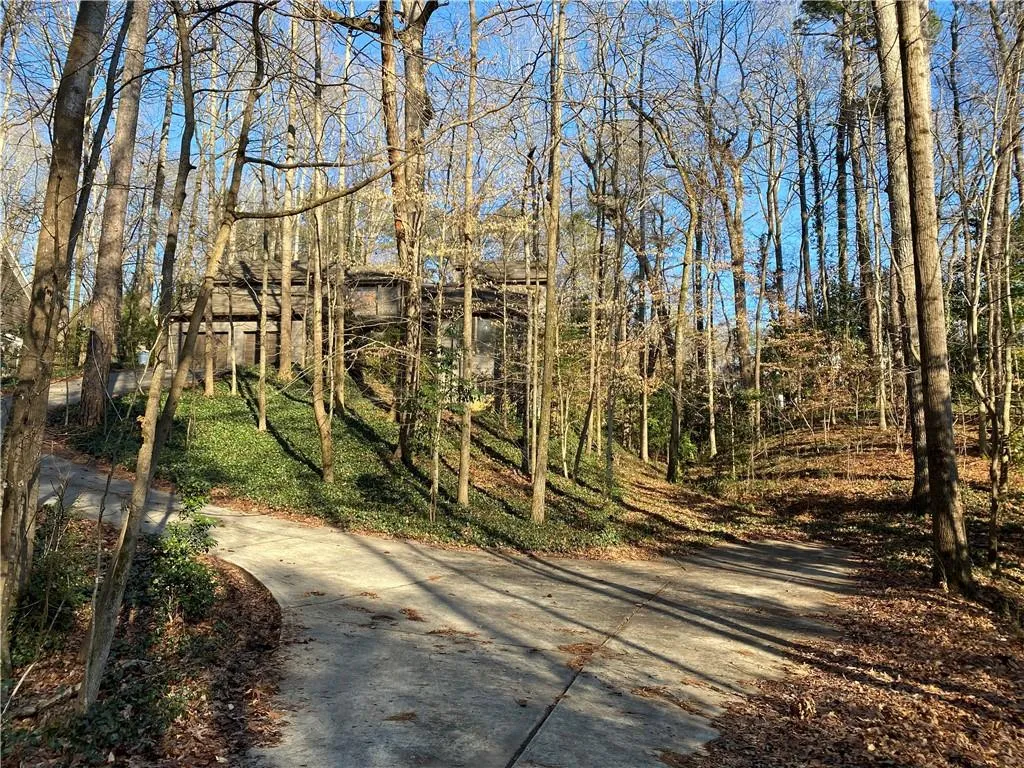 5565 Glen Errol Road, Sandy Springs, Georgia 30327, 5 Bedrooms Bedrooms, ,3 BathroomsBathrooms,Land,Sold,5565 Glen Errol Road,6841137