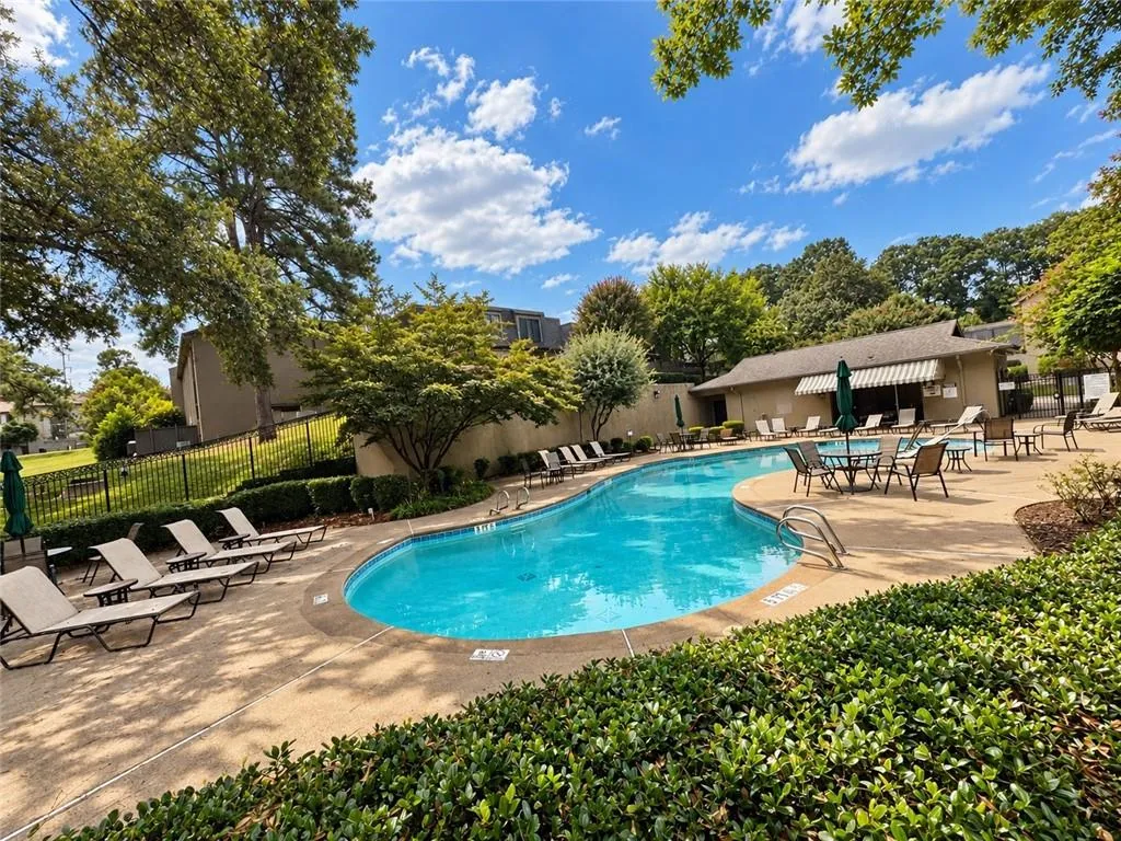 60 Ivy Parkway Ne, Atlanta, Georgia 30342, 3 Bedrooms Bedrooms, 0 ,2 BathroomsBathrooms,Residential,For Sale,60 Ivy Parkway Ne,7844035