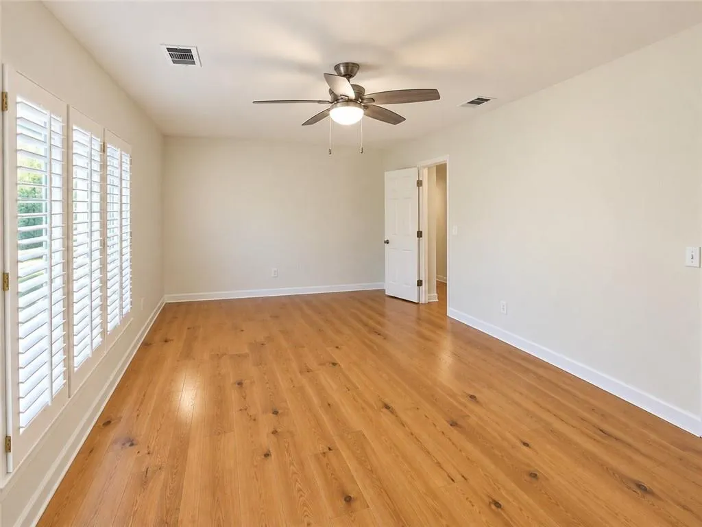 60 Ivy Parkway Ne, Atlanta, Georgia 30342, 3 Bedrooms Bedrooms, 0 ,2 BathroomsBathrooms,Residential,For Sale,60 Ivy Parkway Ne,7844035