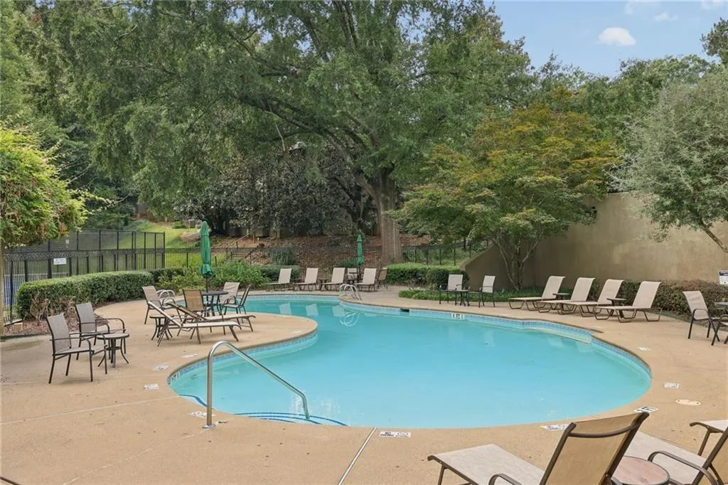 60 Ivy Parkway Ne, Atlanta, Georgia 30342, 3 Bedrooms Bedrooms, 0 ,2 BathroomsBathrooms,Residential,For Sale,60 Ivy Parkway Ne,7844035