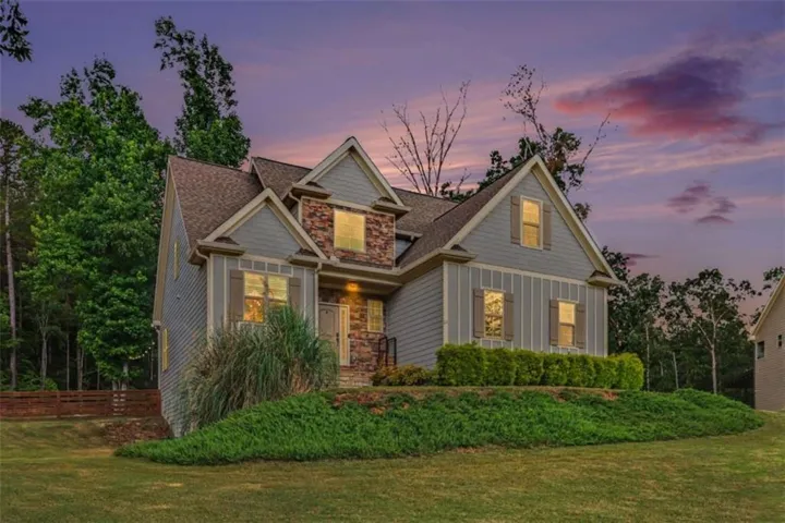 64 Blandwood Drive, Cartersville, Georgia 30120
