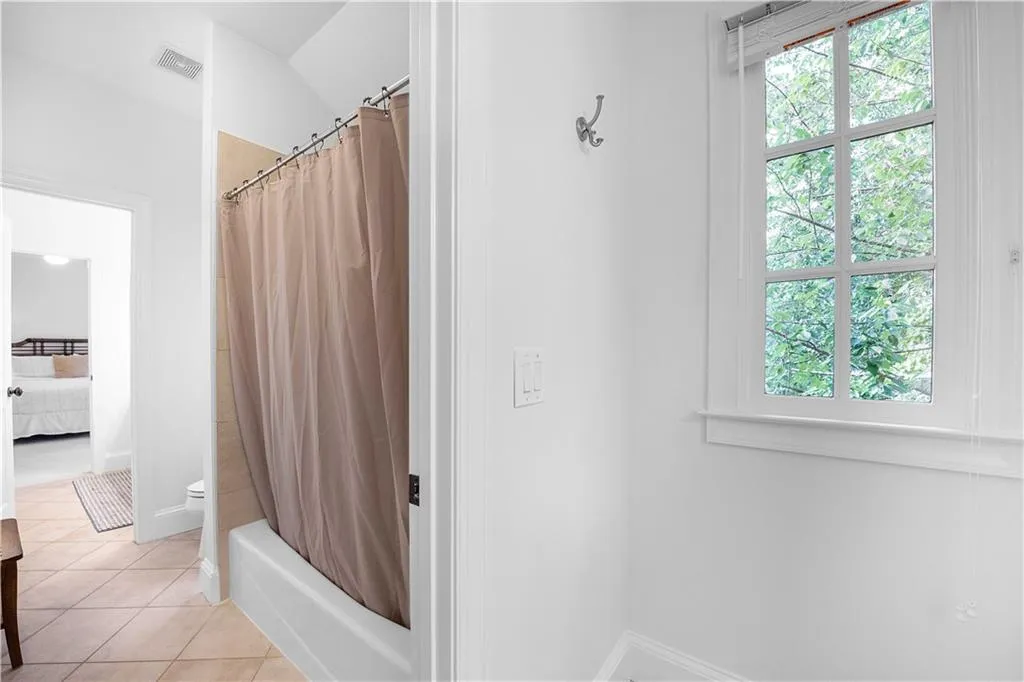 827 Sherwood Road Ne, Atlanta, Georgia 30324, 5 Bedrooms Bedrooms, ,5 BathroomsBathrooms,Residential,For Sale,827 Sherwood Road Ne,7623282