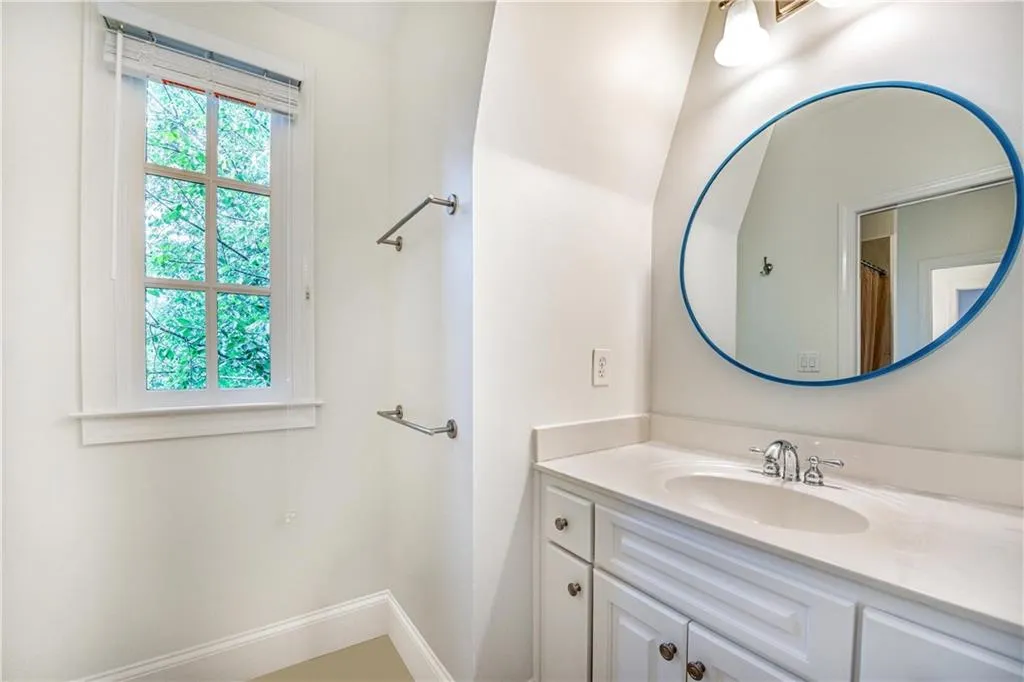 827 Sherwood Road Ne, Atlanta, Georgia 30324, 5 Bedrooms Bedrooms, ,5 BathroomsBathrooms,Residential,For Sale,827 Sherwood Road Ne,7623282