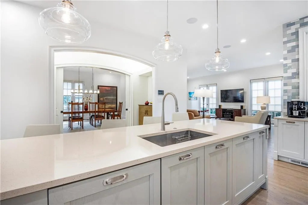 827 Sherwood Road Ne, Atlanta, Georgia 30324, 5 Bedrooms Bedrooms, ,5 BathroomsBathrooms,Residential,For Sale,827 Sherwood Road Ne,7623282