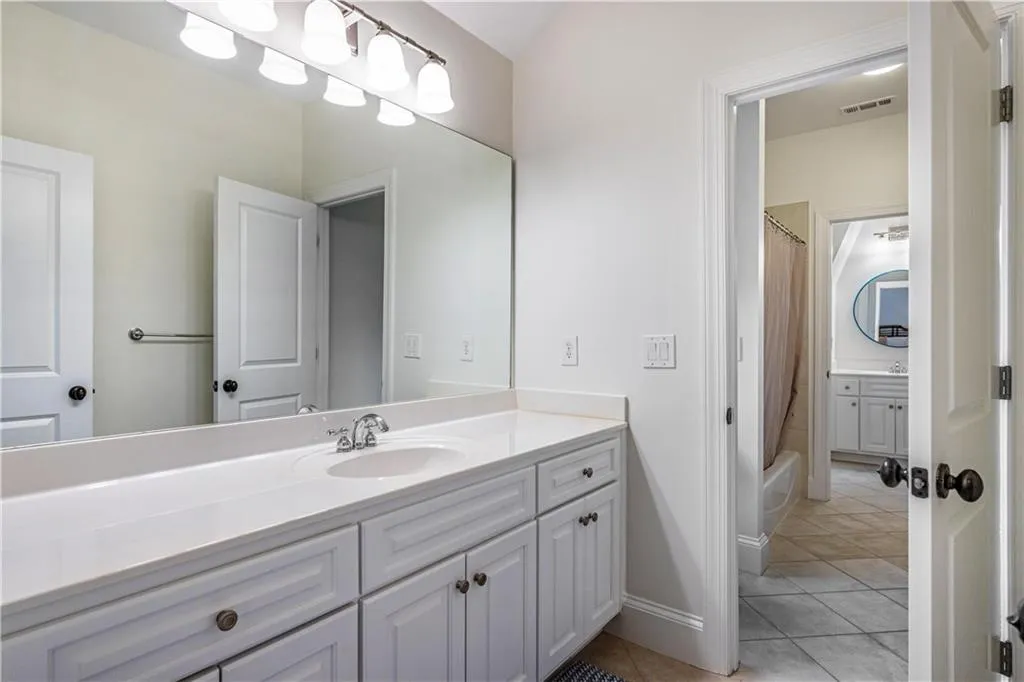 827 Sherwood Road Ne, Atlanta, Georgia 30324, 5 Bedrooms Bedrooms, ,5 BathroomsBathrooms,Residential,For Sale,827 Sherwood Road Ne,7623282