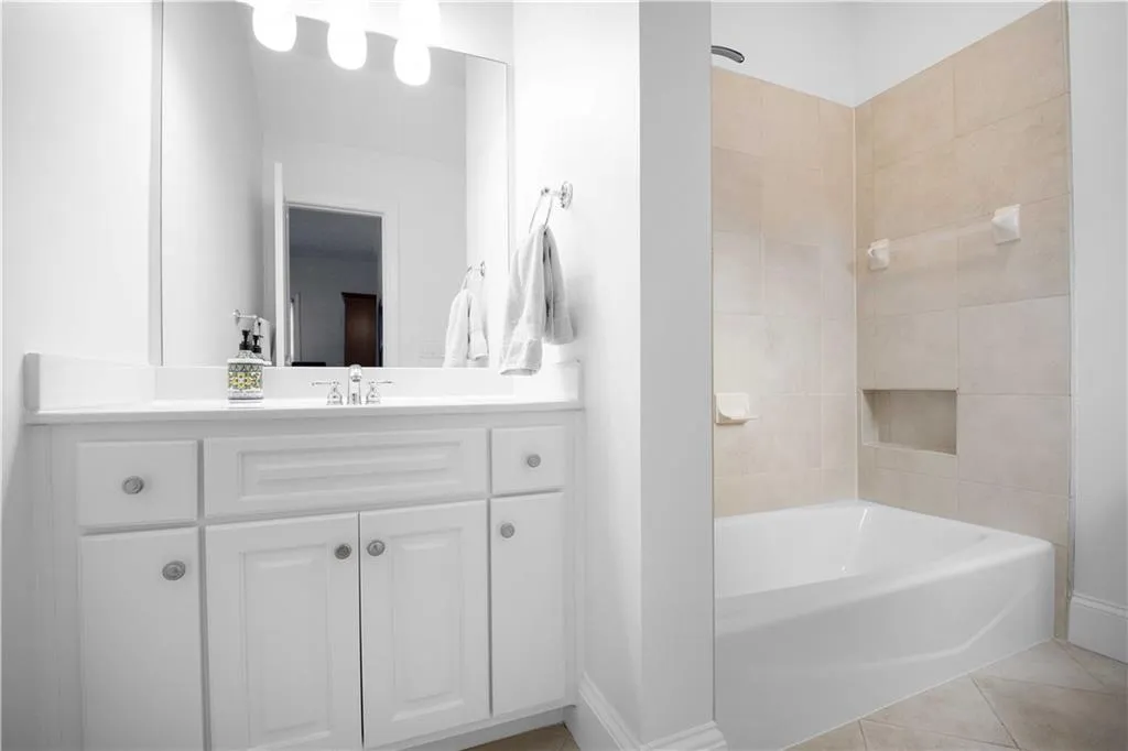827 Sherwood Road Ne, Atlanta, Georgia 30324, 5 Bedrooms Bedrooms, ,5 BathroomsBathrooms,Residential,For Sale,827 Sherwood Road Ne,7623282