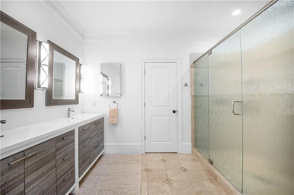827 Sherwood Road Ne, Atlanta, Georgia 30324, 5 Bedrooms Bedrooms, ,5 BathroomsBathrooms,Residential,For Sale,827 Sherwood Road Ne,7623282