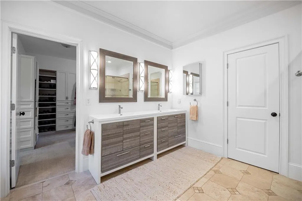 827 Sherwood Road Ne, Atlanta, Georgia 30324, 5 Bedrooms Bedrooms, ,5 BathroomsBathrooms,Residential,For Sale,827 Sherwood Road Ne,7623282