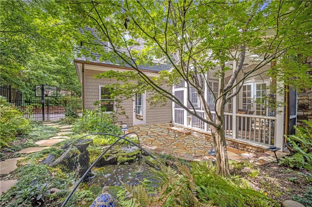 827 Sherwood Road Ne, Atlanta, Georgia 30324, 5 Bedrooms Bedrooms, ,5 BathroomsBathrooms,Residential,For Sale,827 Sherwood Road Ne,7623282